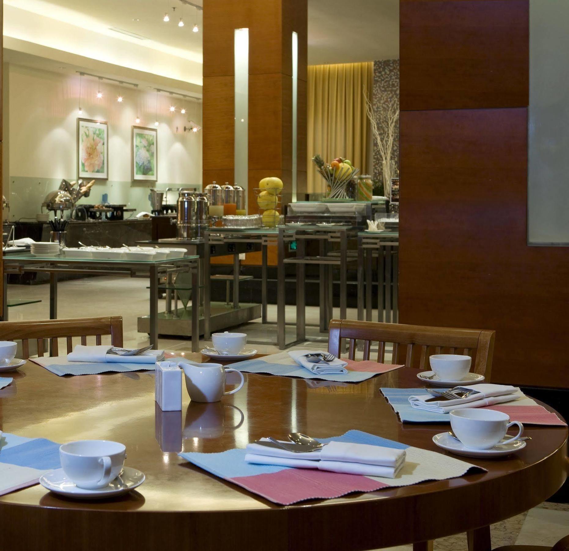 Merryland Traders Hotel Changshu Eksteriør billede